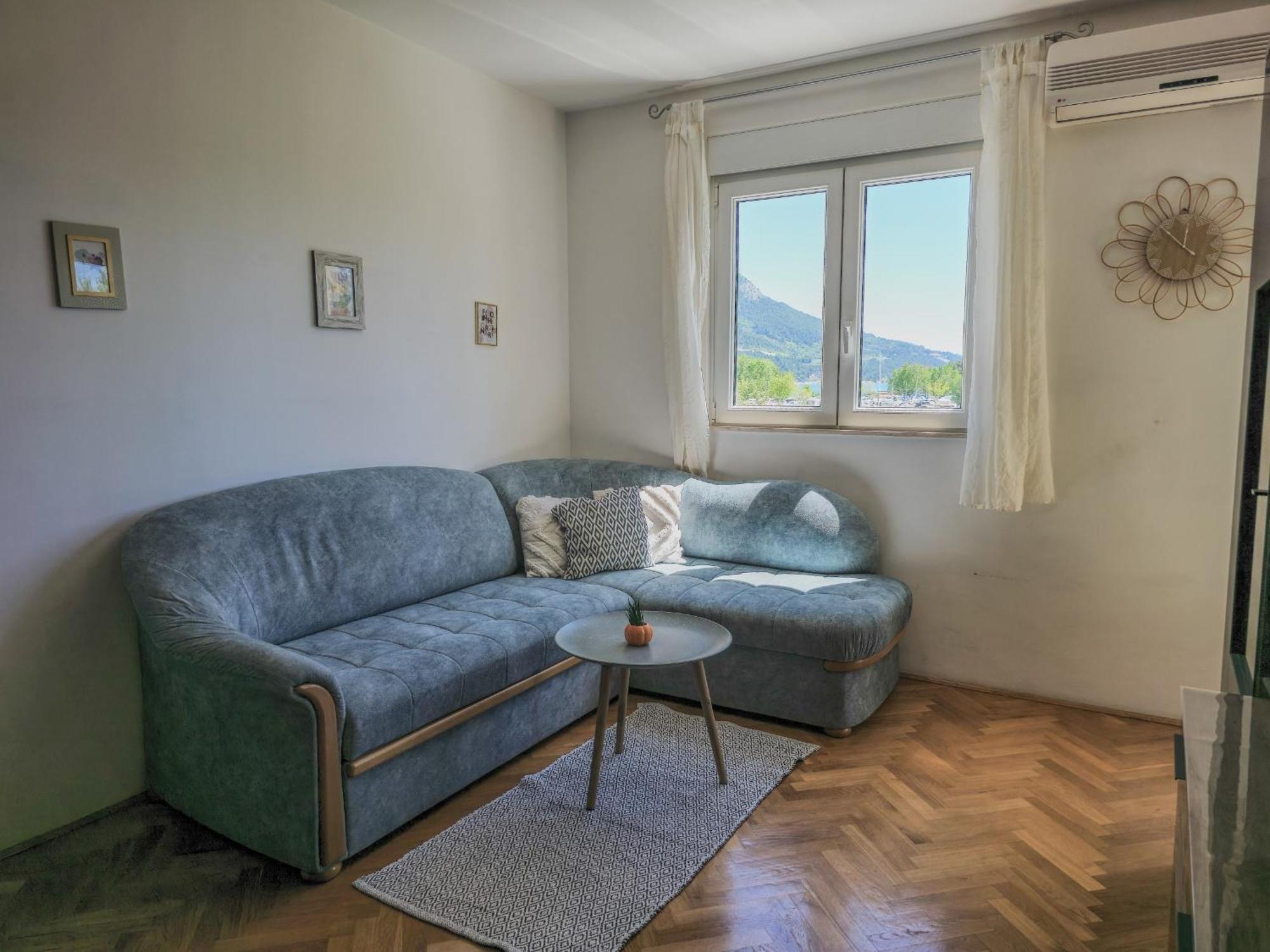 Apartment Cesarica Omiš Eksteriør billede